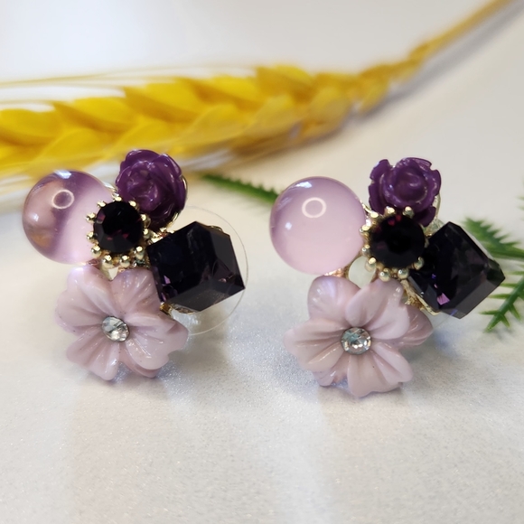 Earrings - Picture 2 of 3